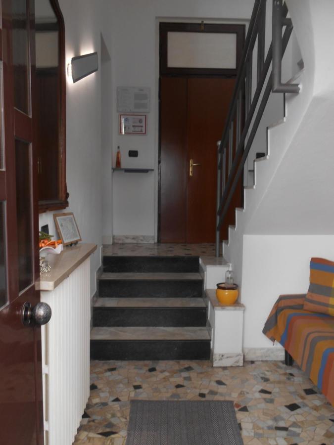 Le Rose Malpensa Bed & Breakfast Busto Arsizio Ngoại thất bức ảnh