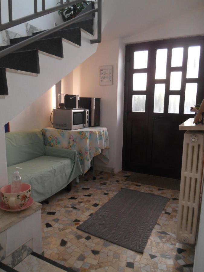 Le Rose Malpensa Bed & Breakfast Busto Arsizio Ngoại thất bức ảnh