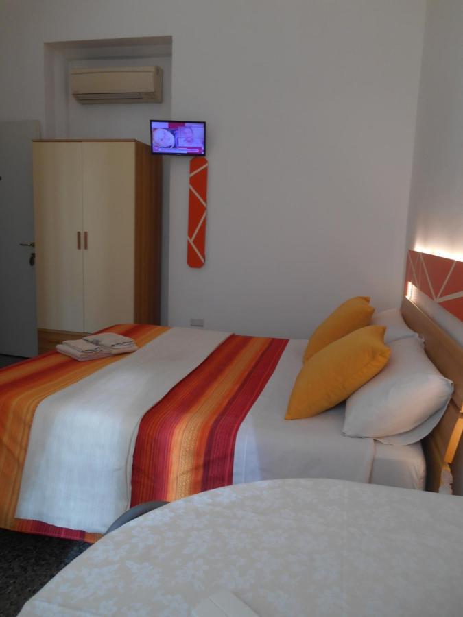 Le Rose Malpensa Bed & Breakfast Busto Arsizio Ngoại thất bức ảnh
