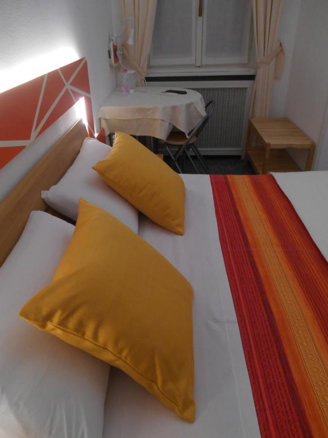 Le Rose Malpensa Bed & Breakfast Busto Arsizio Ngoại thất bức ảnh